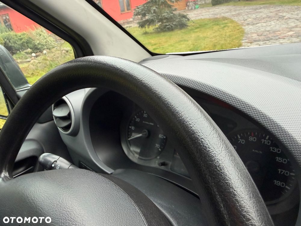 Peugeot Partner 1.6 HDI Origin - 31