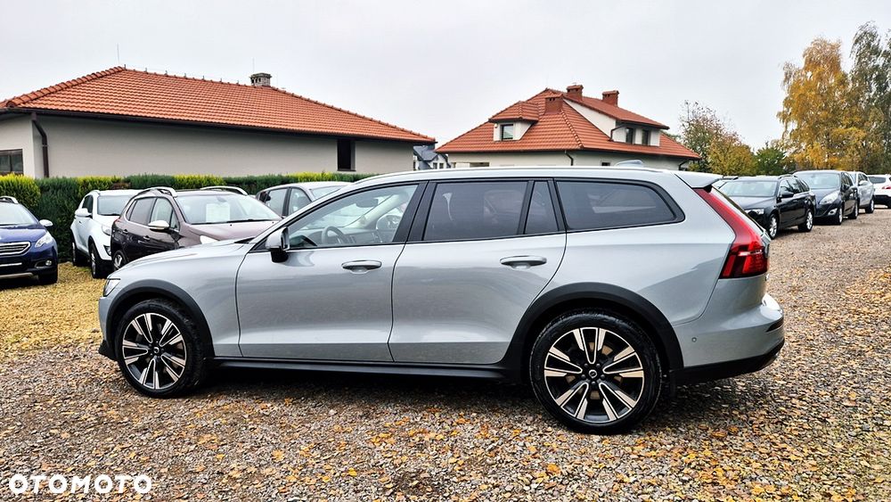Volvo V60 B5 B AWD Plus Bright - 17