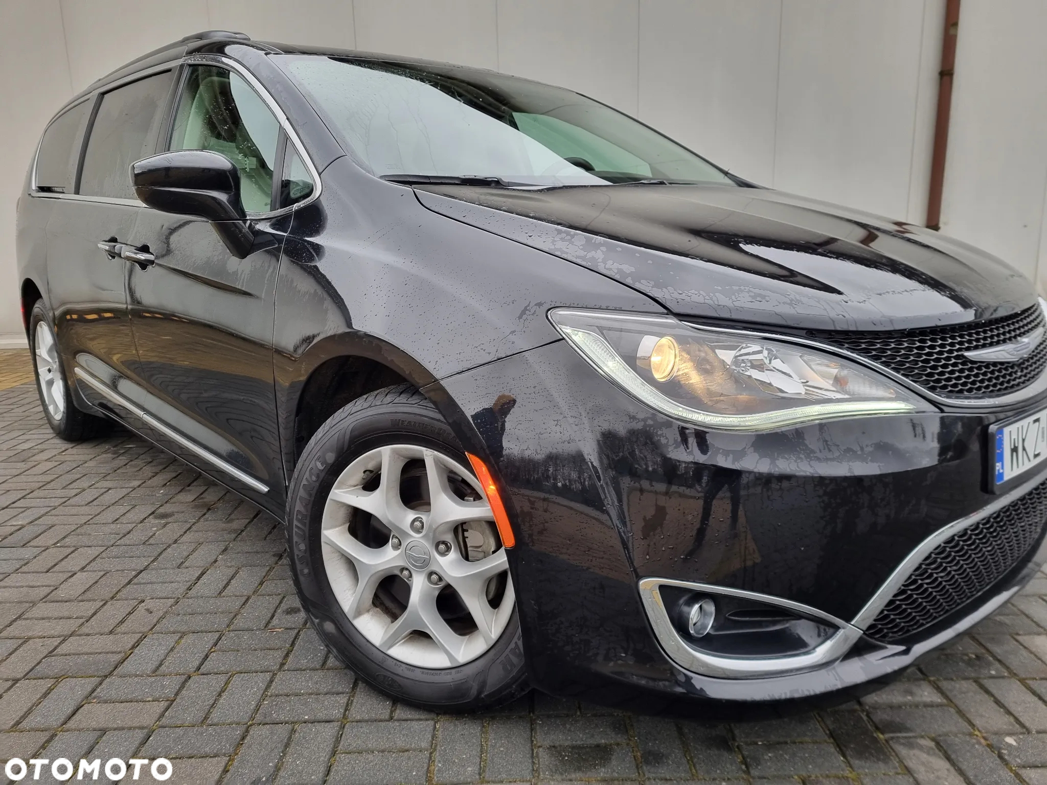 Chrysler Pacifica - 3