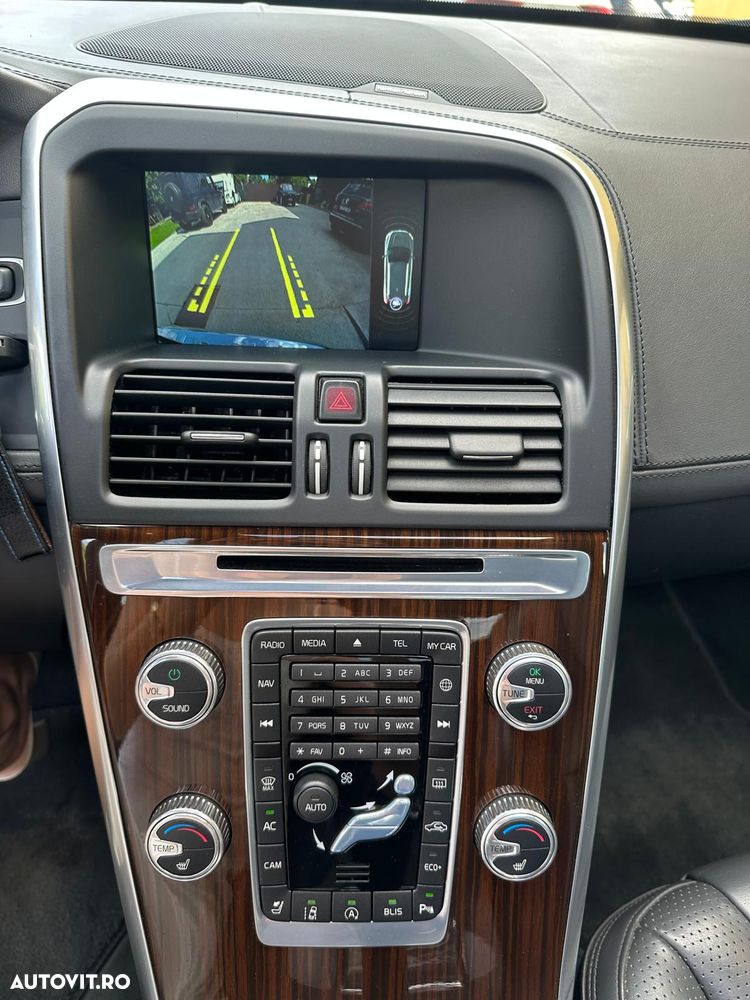 Volvo XC 60 - 23
