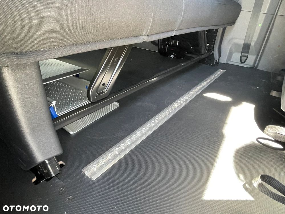 Ford E-Transit Custom Kombi 340 L2H1 Trend M1 - 16