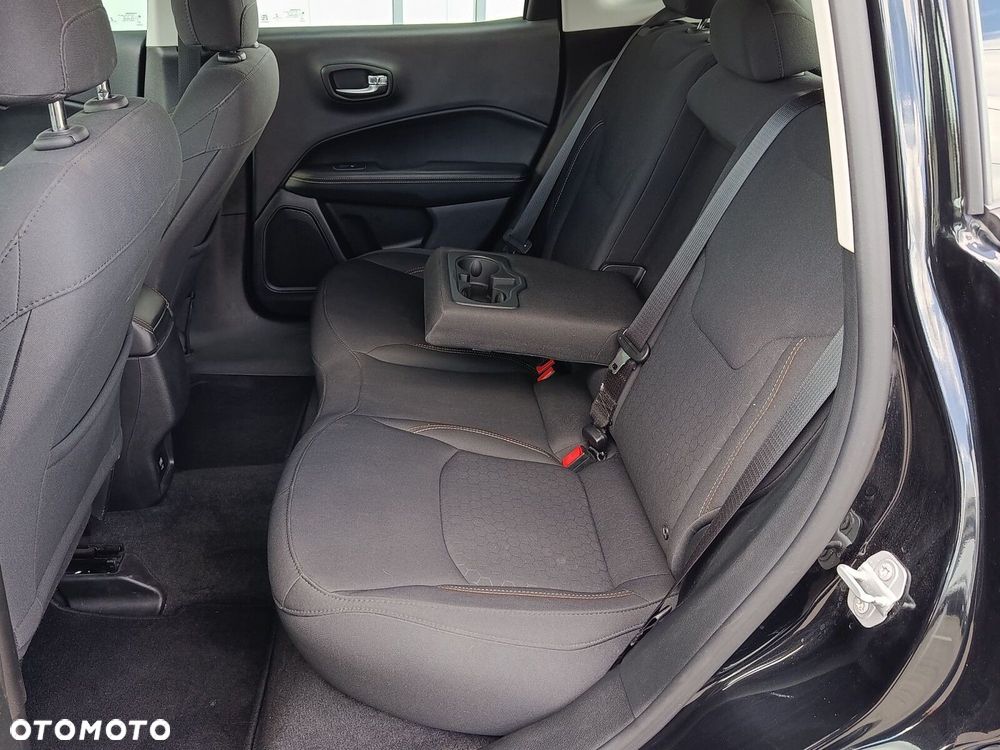Jeep Compass - 13