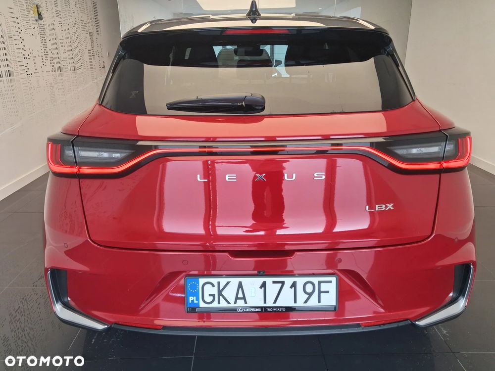 Lexus LBX 1.5 Hybrid Emotion - 29