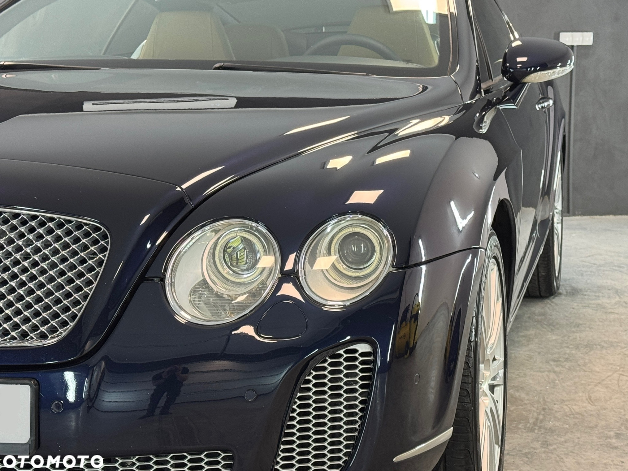 Bentley Continental GT - 5