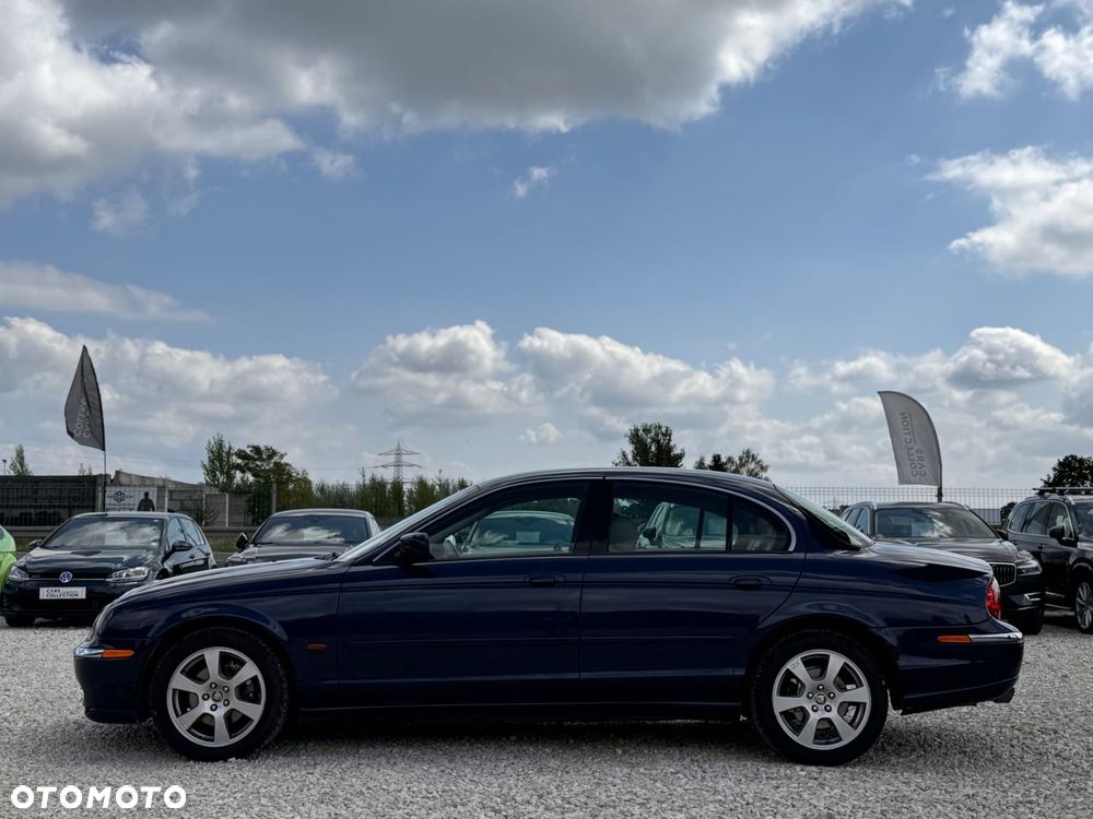Jaguar S-Type - 8