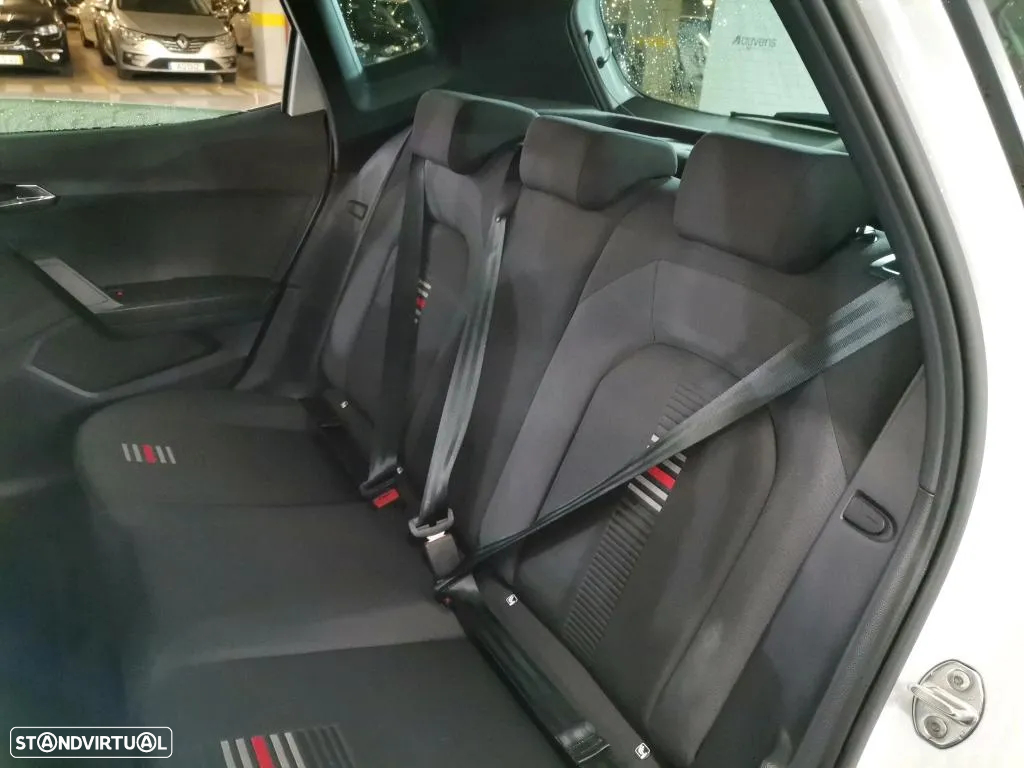 SEAT Arona 1.0 TSI FR - 11
