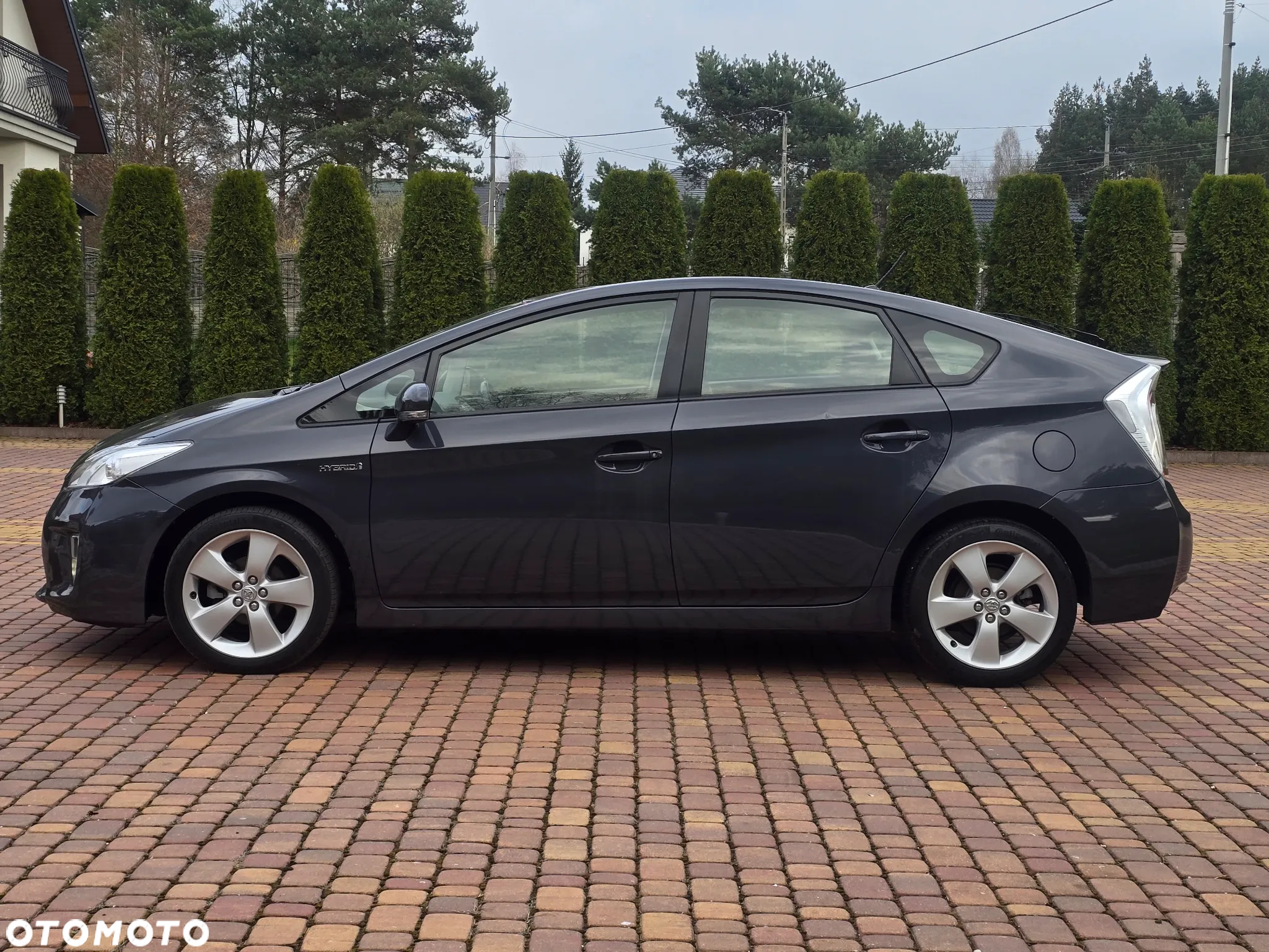 Toyota Prius 1.8 HSD Prestige - 6