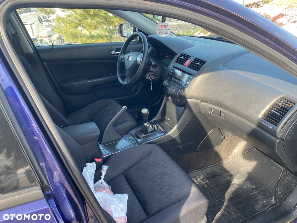 Honda Accord 2.0 Executive - 11