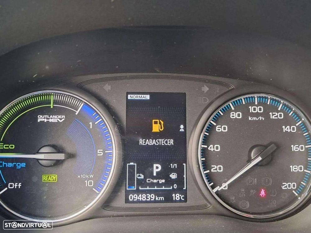 Mitsubishi Outlander 2.4 PHEV Intense - 12