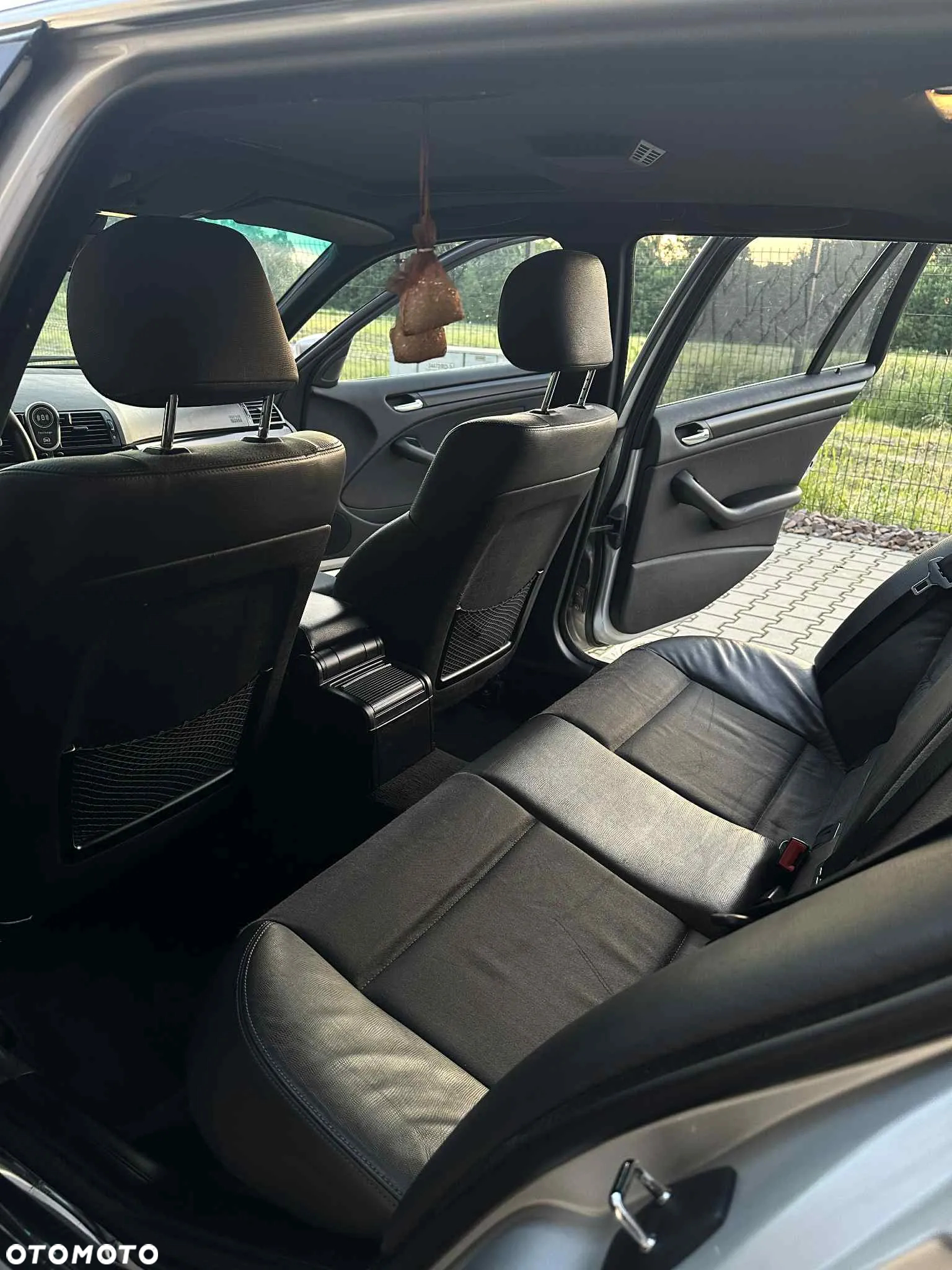 BMW Seria 3 330d - 24