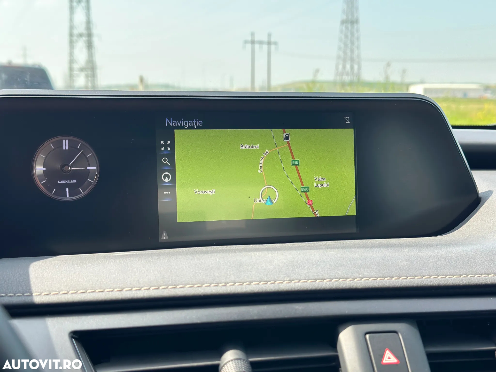 Lexus UX 250h FWD Business - 22