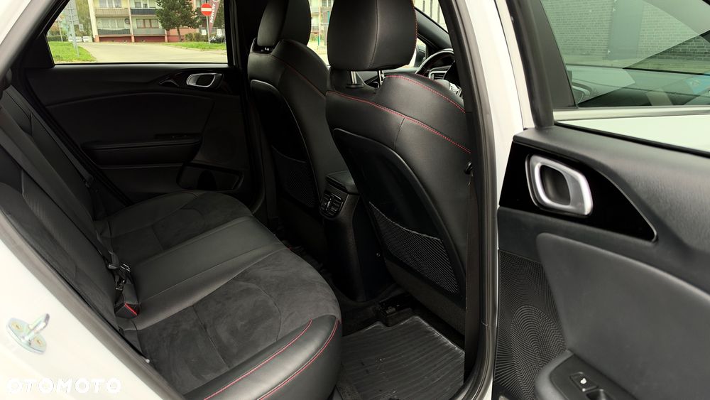 Kia ProCeed 1.6 T-GDI DCT7 OPF GT - 34