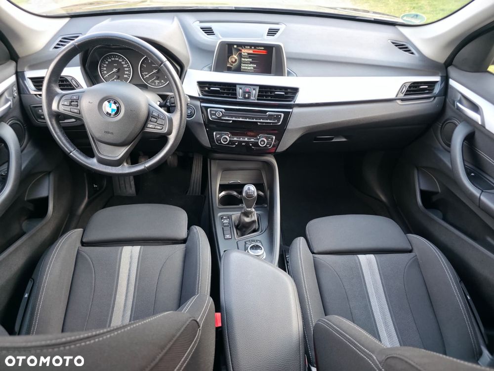 BMW X1 xDrive20d - 8