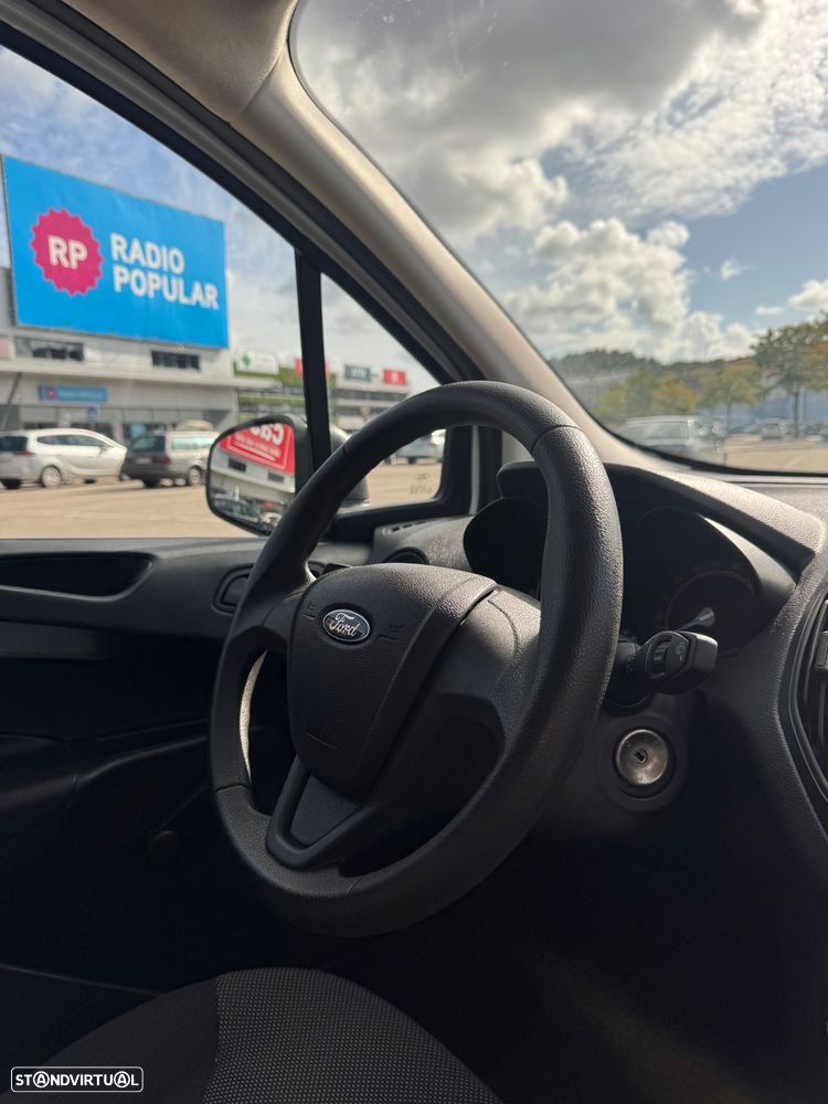 Ford Transit Courier - 14