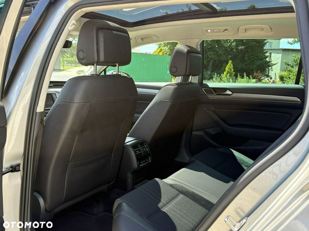 Volkswagen Passat Alltrack 2.0 TDI Bi-Turbo SCR 4Mot DSG - 12