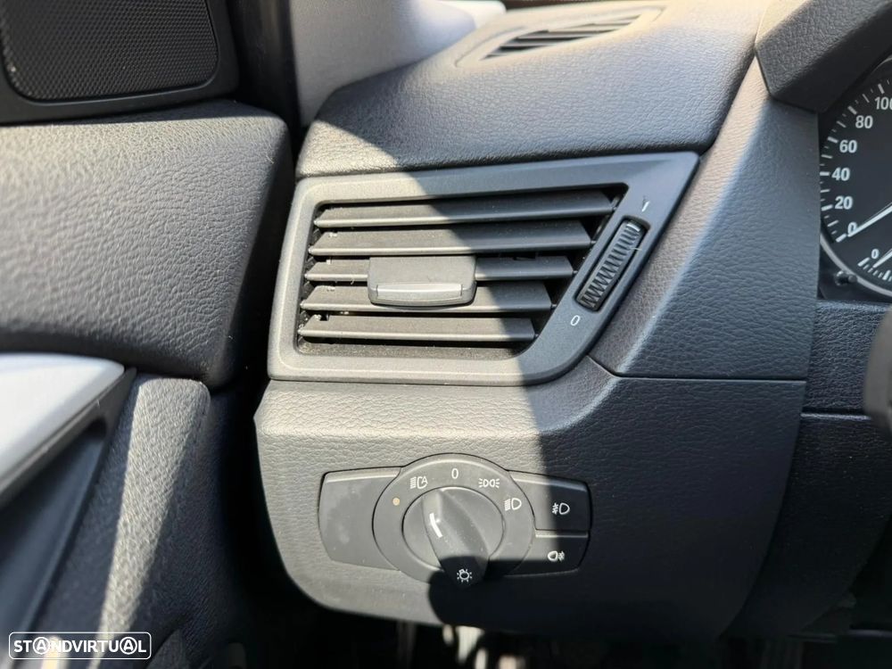 BMW X1 18 d xDrive - 10