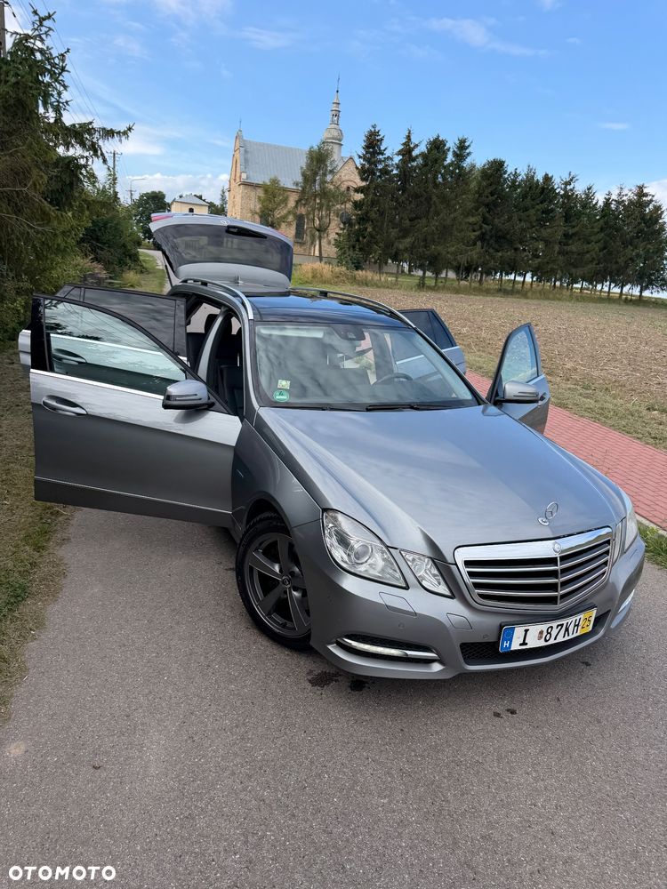 Mercedes-Benz Klasa E 350 CDI DPF 4Matic BlueEFFICIENCY 7G-TRONIC Elegance - 14