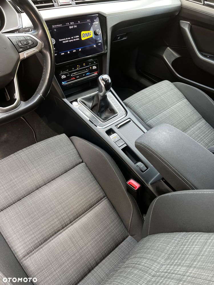 Volkswagen Passat 1.5 TSI EVO Comfortline - 22