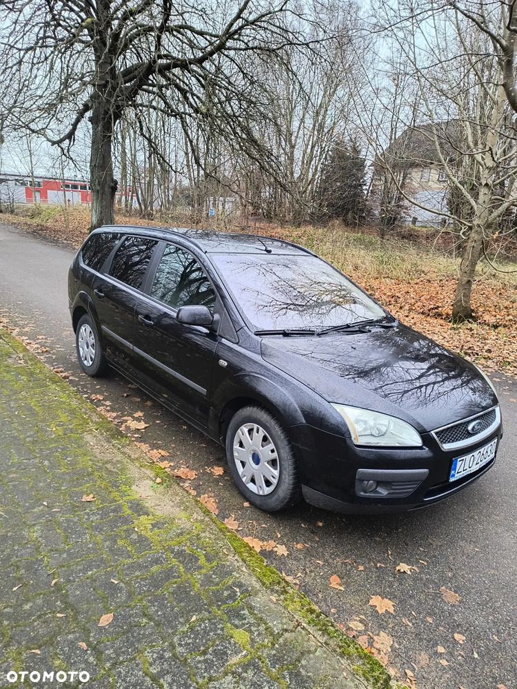 Ford Focus 1.8 FF Ambiente - 8