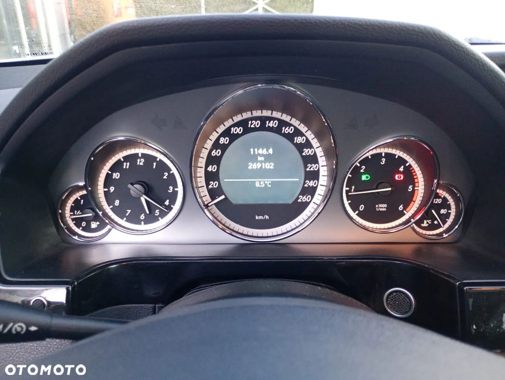 Mercedes-Benz Klasa E 200 CDI BlueEff - 10