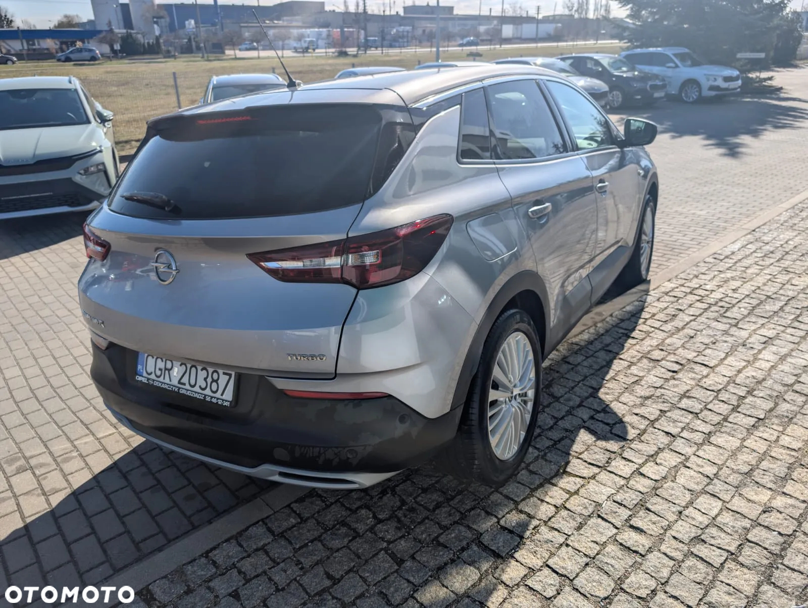 Opel Grandland X 1.2 T Enjoy S&S - 4