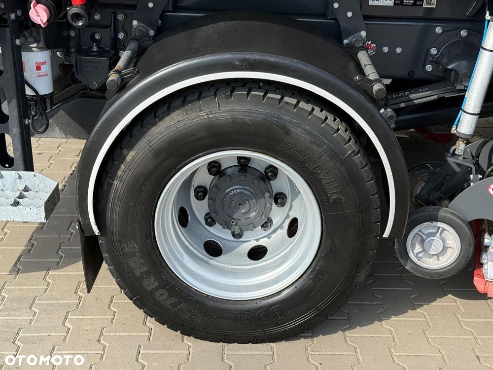 Volvo FL 15.250 Euro 6 // zamiatarka JOHNSTON VT652 //  BUCHER // odkurzacz , polewaczka - 21