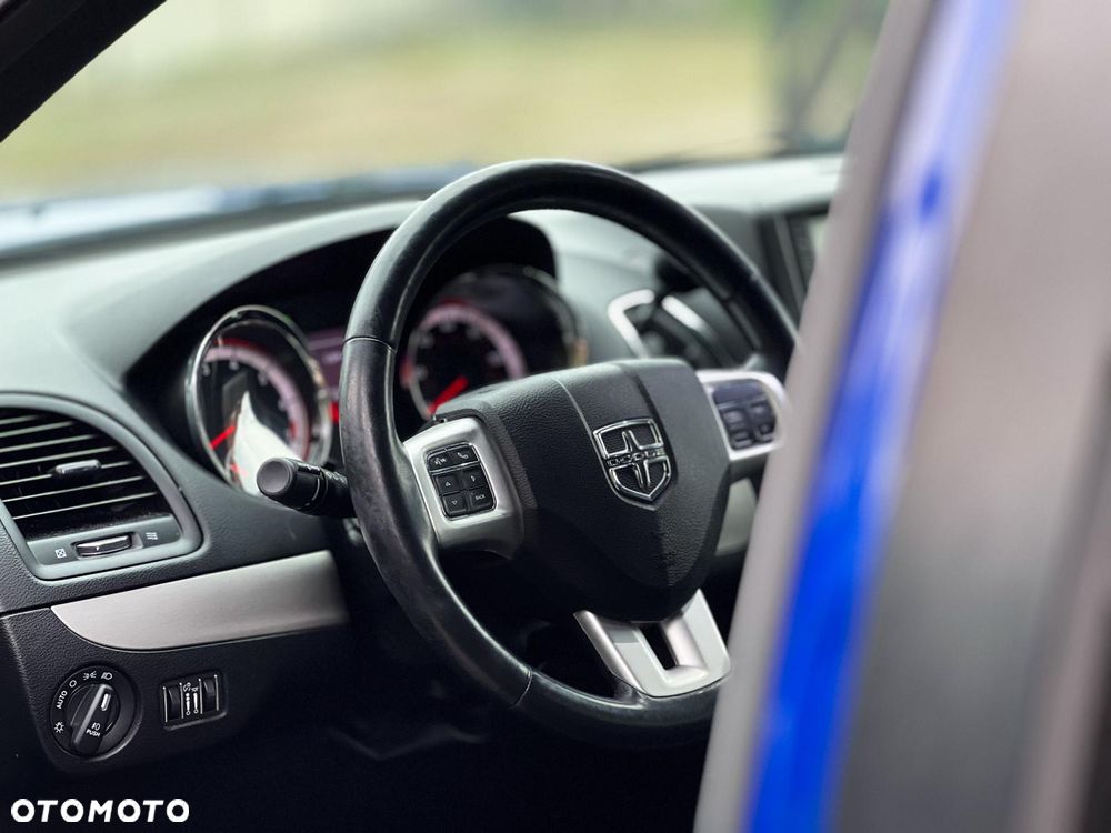 Dodge Grand Caravan 3.8 SXT - 10