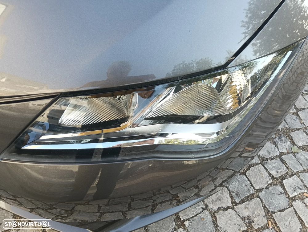 SEAT Leon 1.6 TDI DPF Style - 4