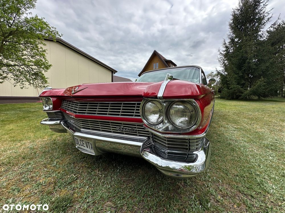 Cadillac Deville - 29