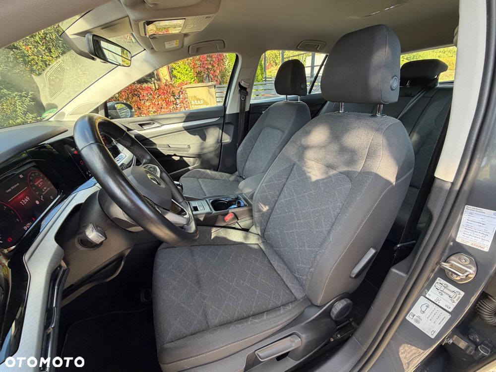 Volkswagen Golf 1.5 TSI BMT Comfortline - 34