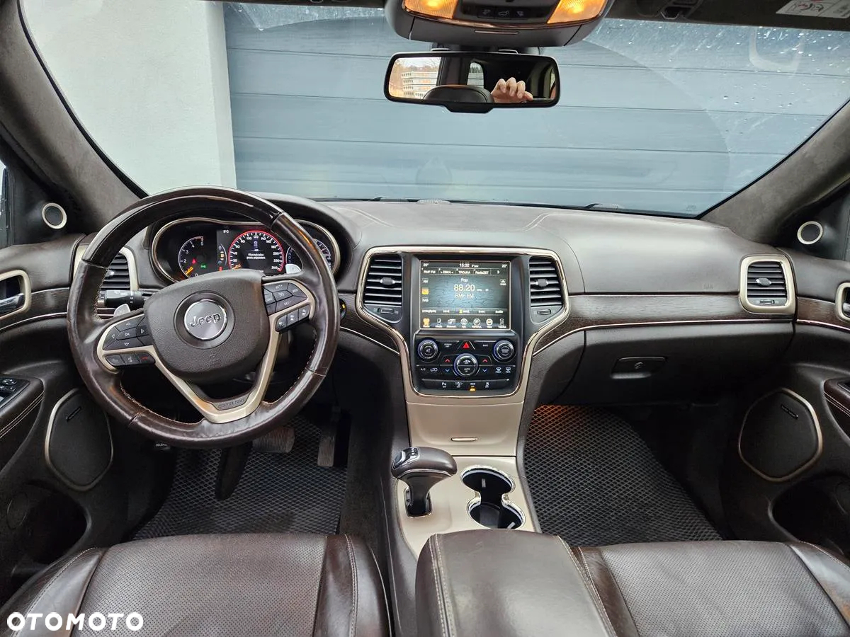 Jeep Grand Cherokee 3.0 CRD Overland Summit EU6 - 32