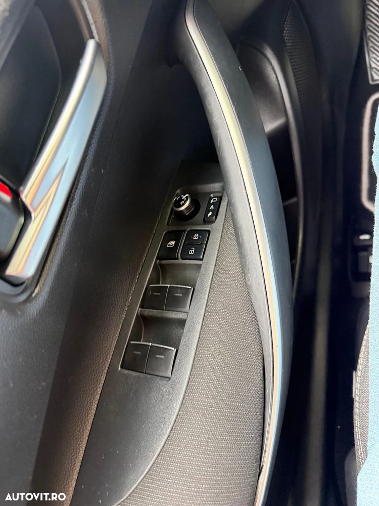 Toyota Corolla 1.8 HSD Dynamic - 20