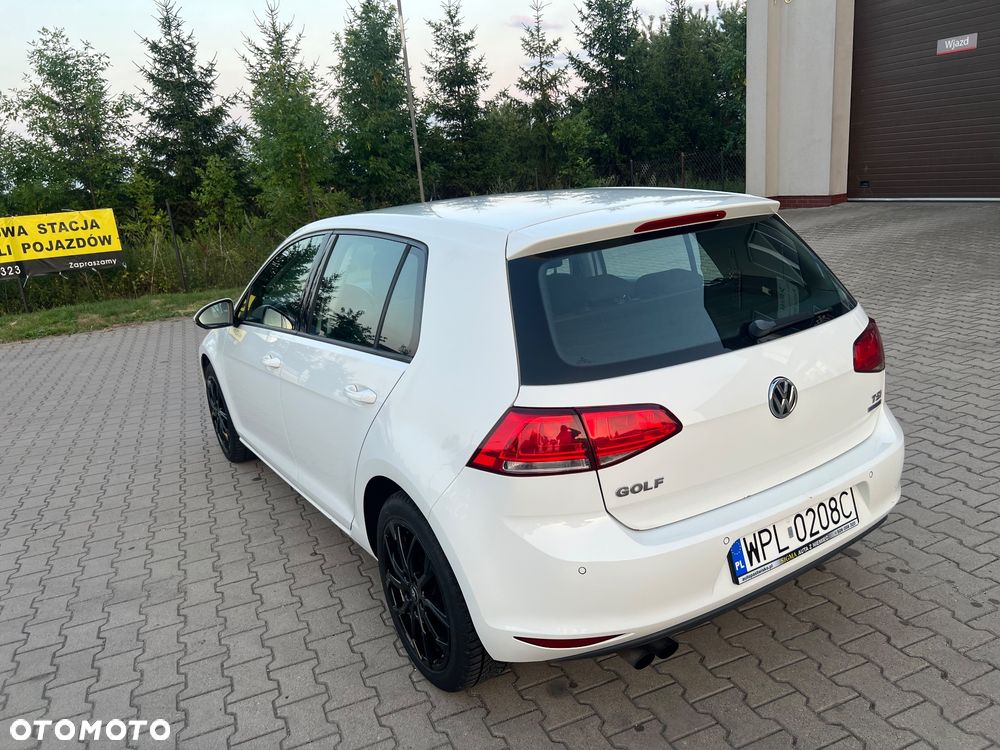 Volkswagen Golf - 12