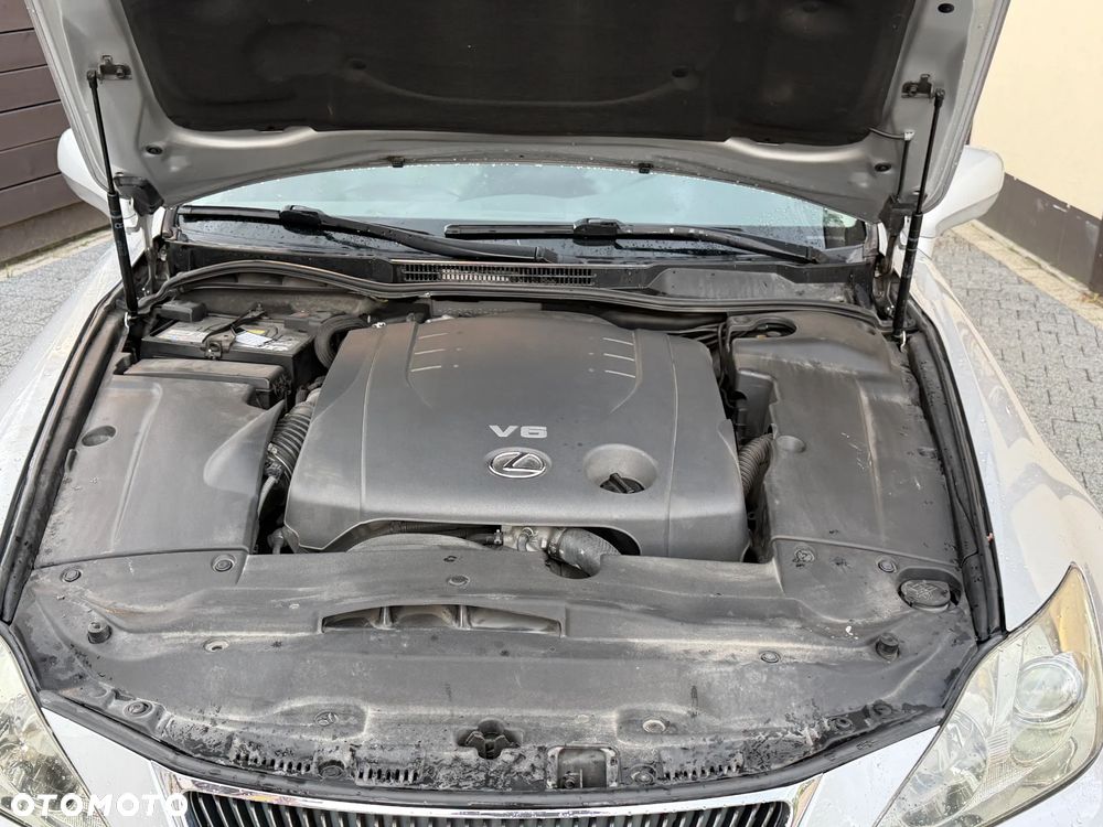 Lexus IS 250 Prestige - 29