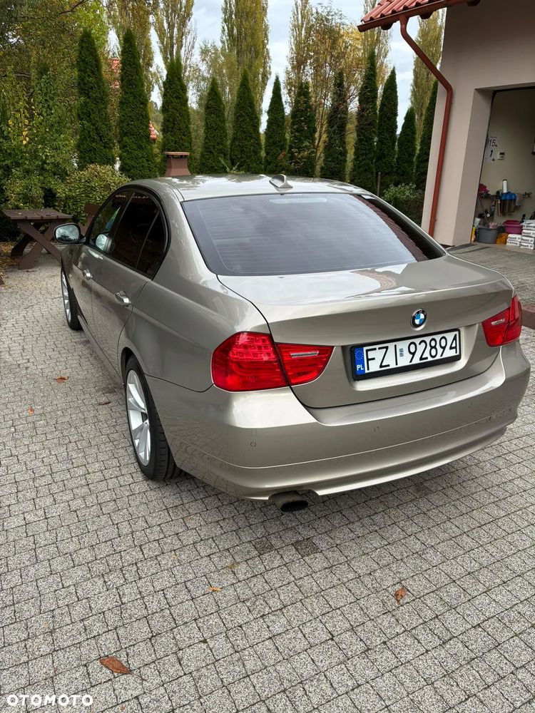 BMW Seria 3 318i - 7