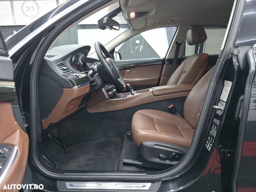 BMW Seria 5 535d xDrive AT - 8