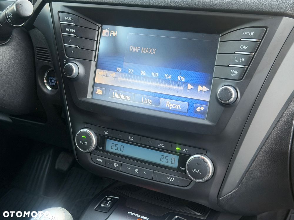 Toyota Avensis 2.0 D-4D Premium - 27