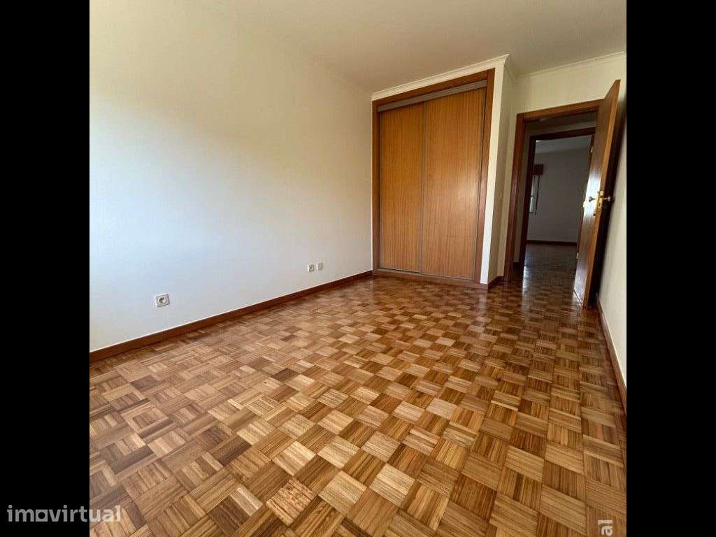 Excelente T3 Telheiras com 2 lugares de Garagem - Grande imagem: 4/38