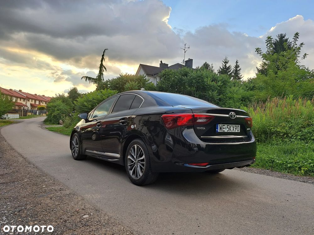 Toyota Avensis 2.0 Prestige MS - 3