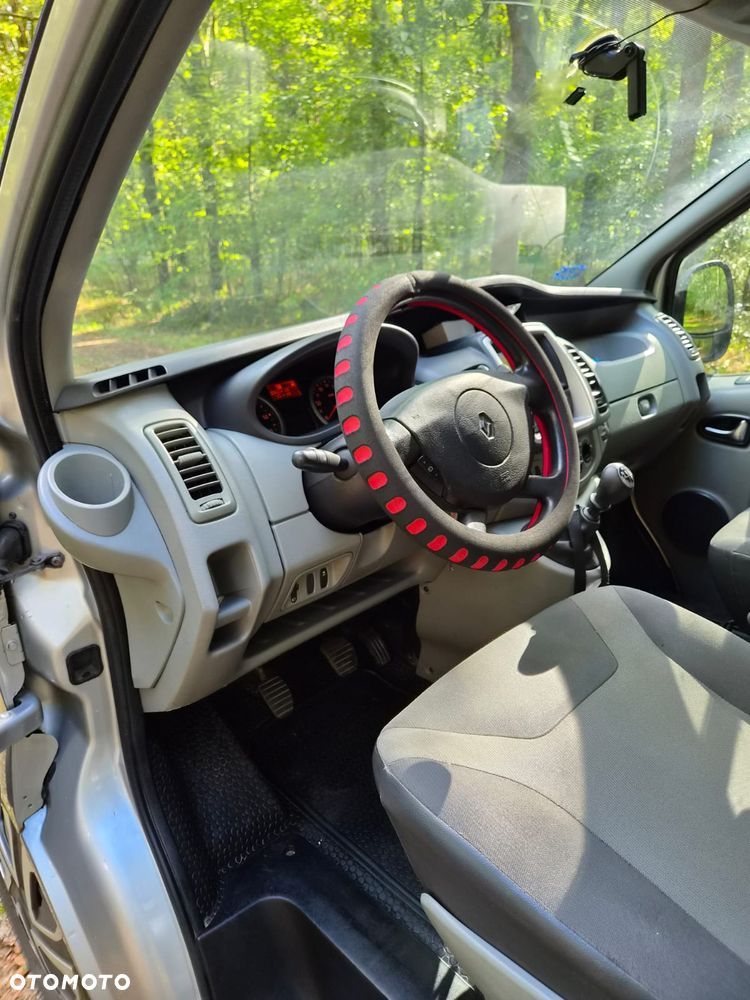 Renault Trafic - 21