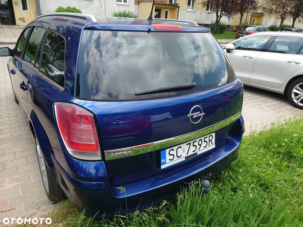 Opel Astra 1.6 Caravan - 3