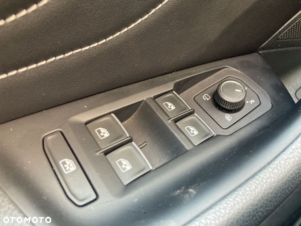 Volkswagen Arteon 2.0 TSI R-Line DSG - 26