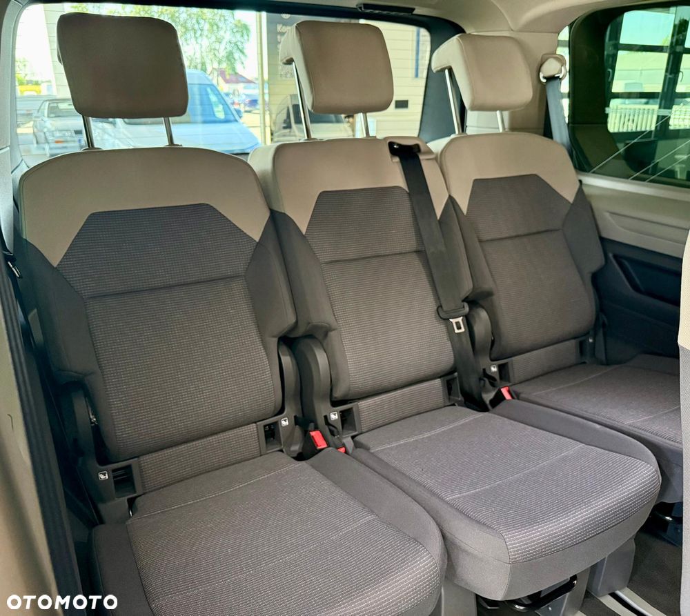 Volkswagen Multivan - 9