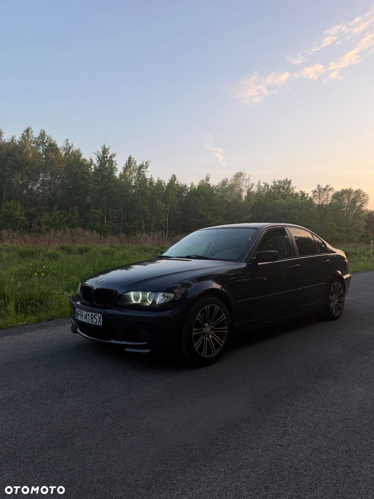 BMW Seria 3 325i - 2