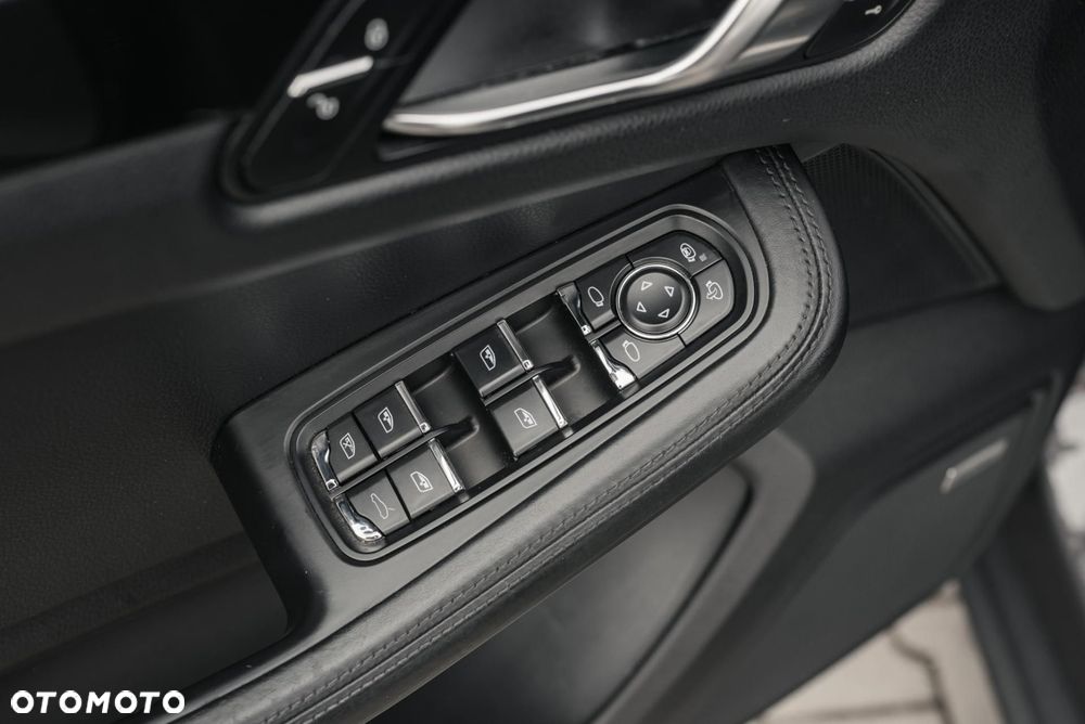 Porsche Macan - 27