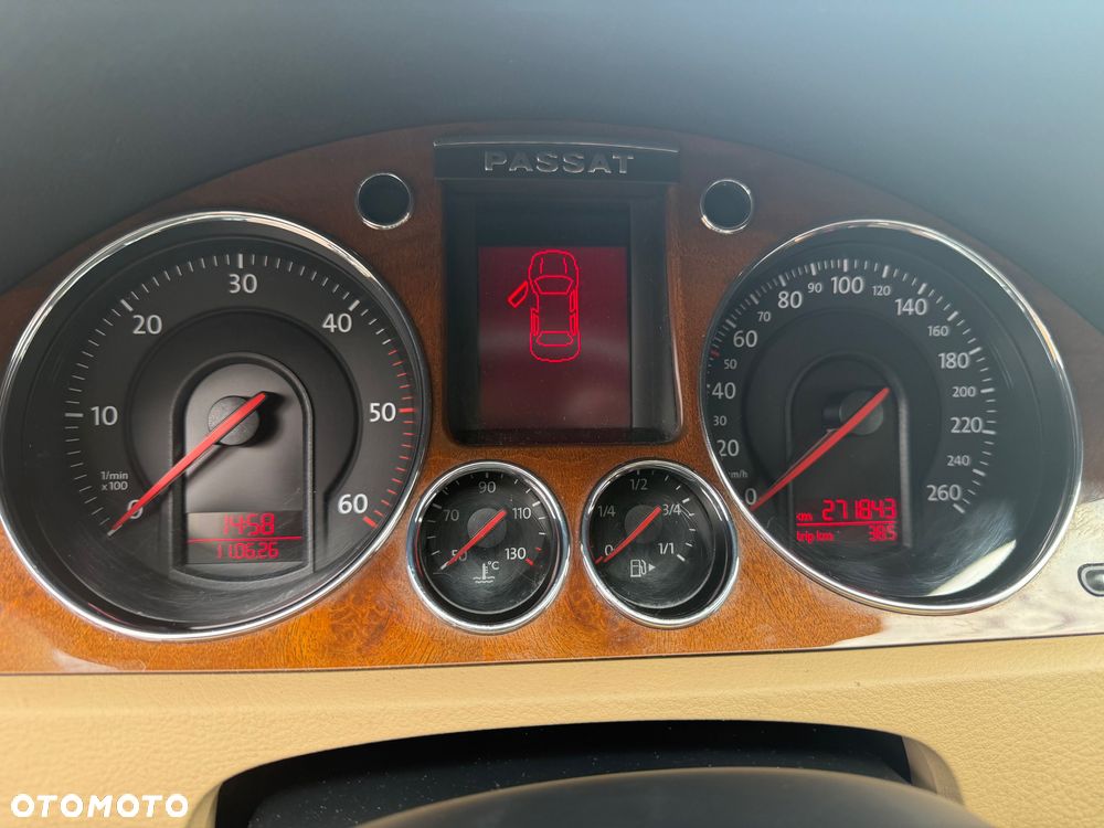Volkswagen Passat - 2