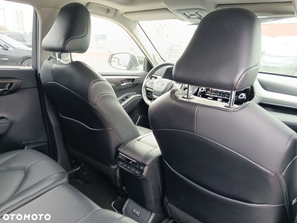 Toyota Highlander - 11