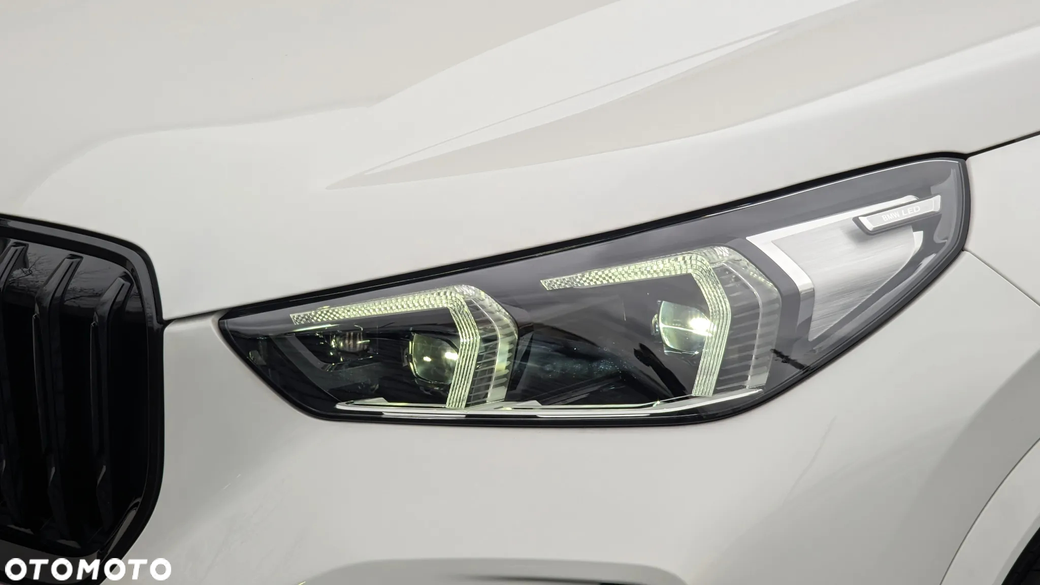 BMW iX1 xDrive30 66.5kWh M Sport - 27