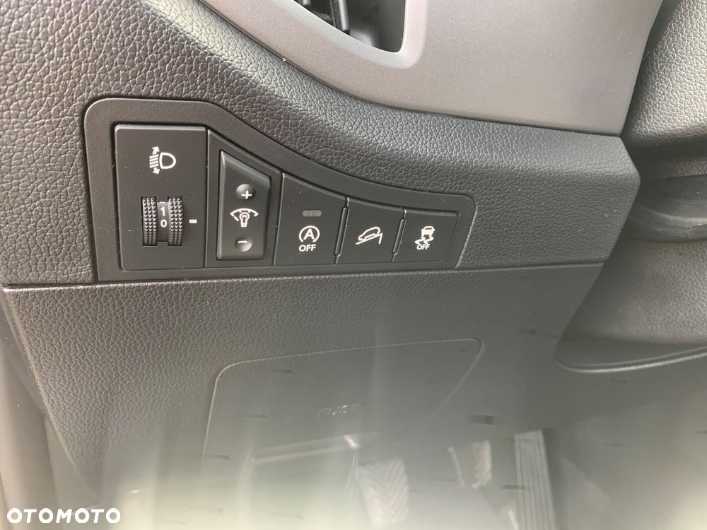 Kia Sportage - 14
