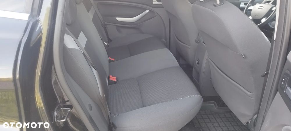 Ford Kuga 2.0 TDCi 4x4 Trend - 9